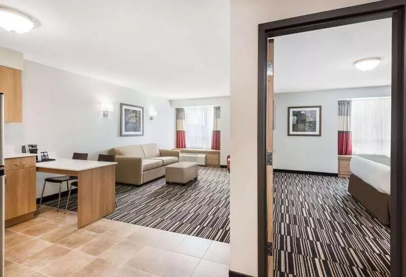 Microtel Inn & Suites By Wyndham Sudbury