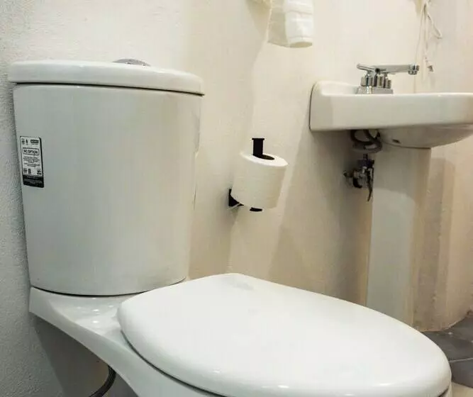 ユースホステル Hostal De La Montaña