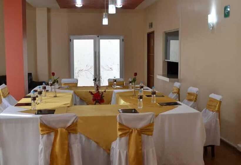 فندق Plaza Pachuca