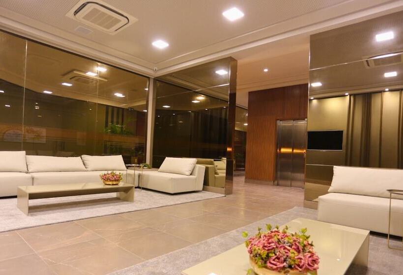 Sh Holandas Prime Shopping