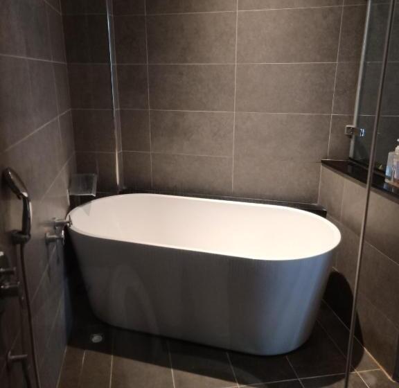 تختخواب و صبحانه 墾丁船帆石原宿 L 國旅卡特約 L 可包棟民宿