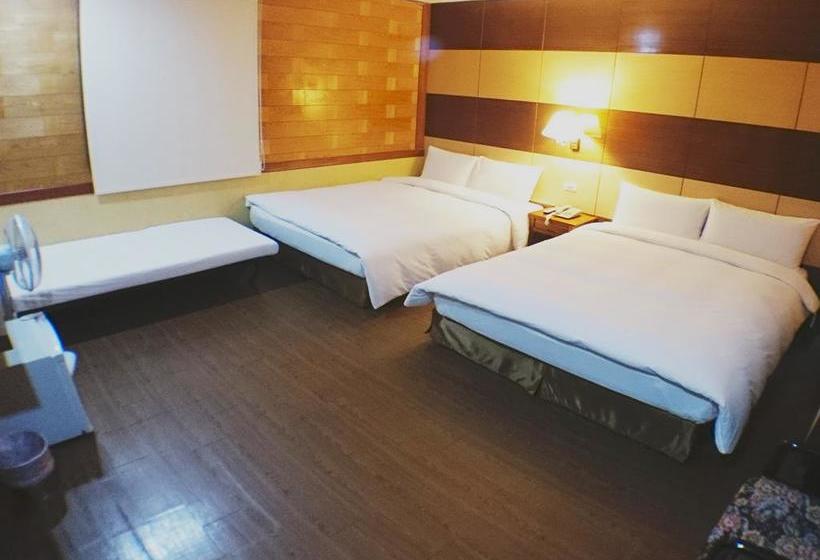 تختخواب و صبحانه Fu Chia