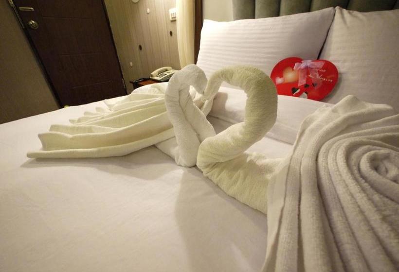 تختخواب و صبحانه Fu Chia