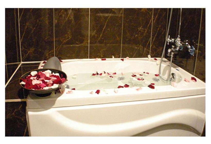 تختخواب و صبحانه Fu Chia