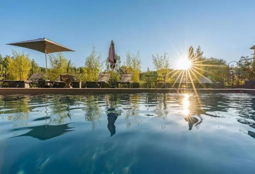 Aamiaismajoitus (B&B) La Villa Du 15   Chambres Indépendantes & Autonomes Du Restaurant La Maison   Clim Et Piscine Chauff