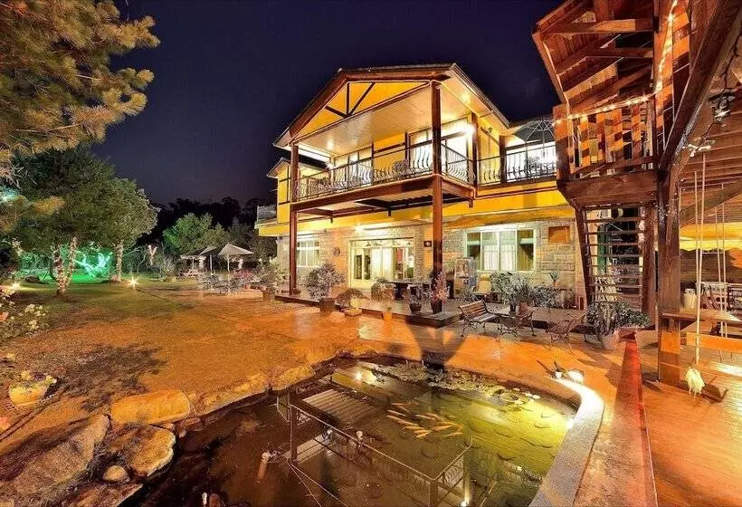 Sitou Peach Villa B&b