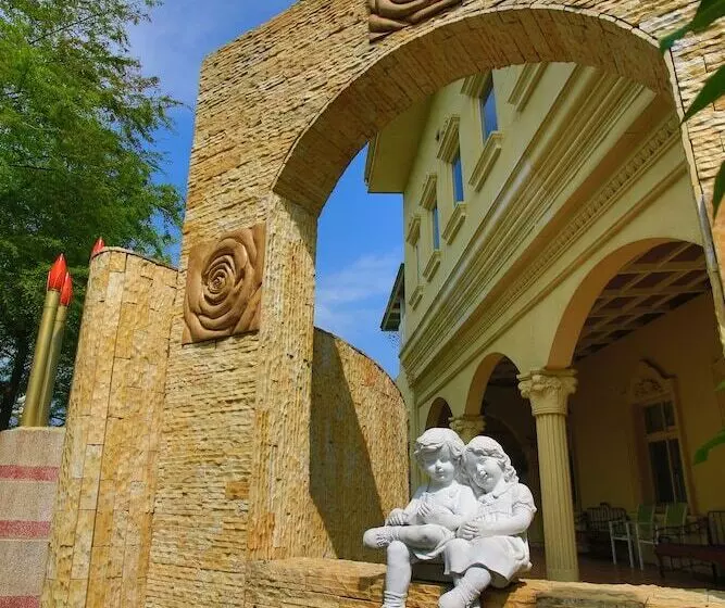 تختخواب و صبحانه Xin Yuan My Dream Castle