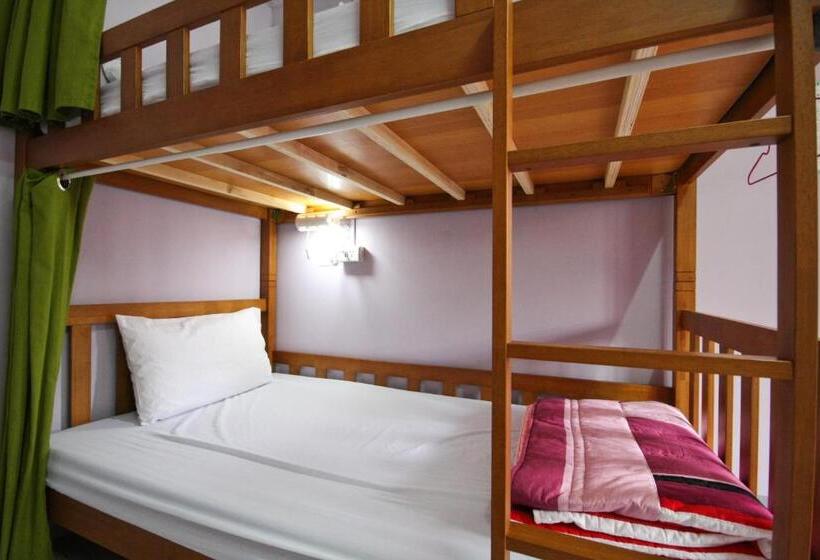 Center.center Hostel
