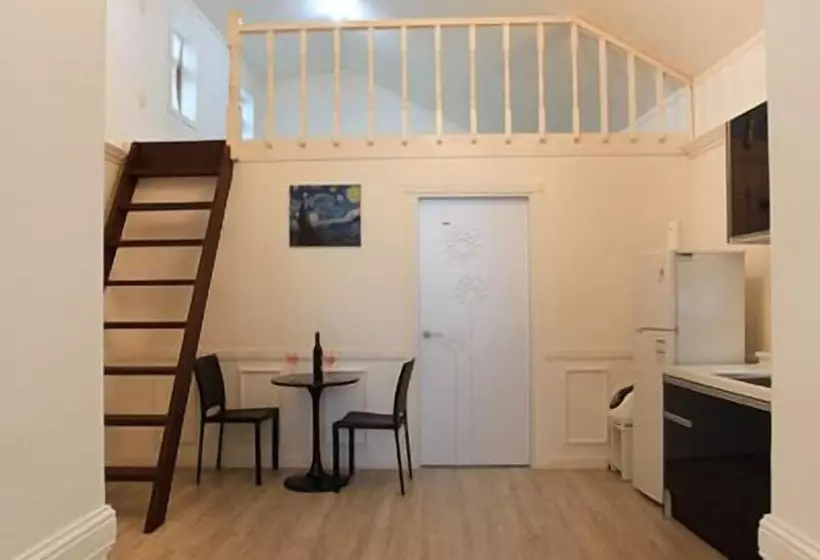 Healing View Pension