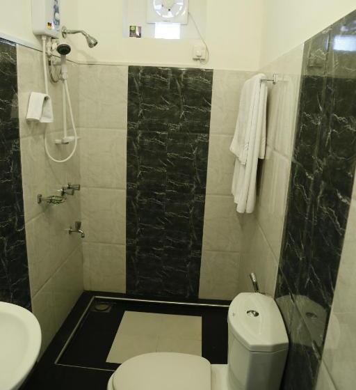 فندق Aloy S Residence