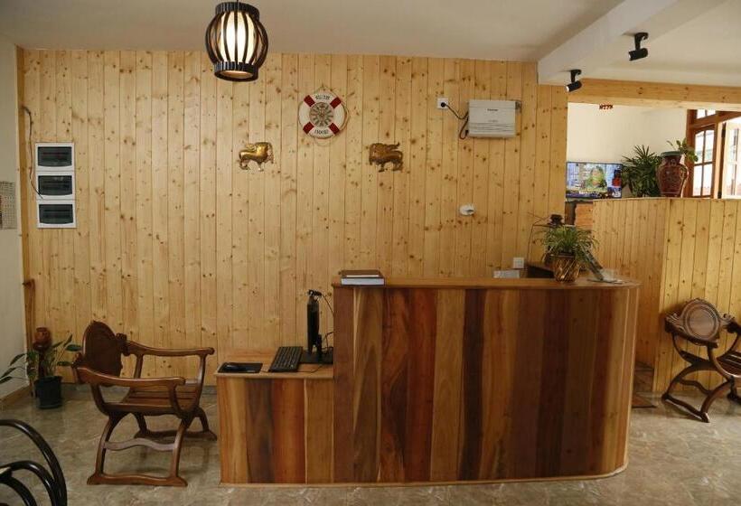 فندق Aloy S Residence