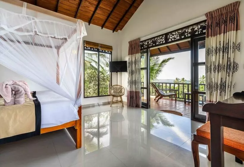 Hotelli Ananthaya Beach