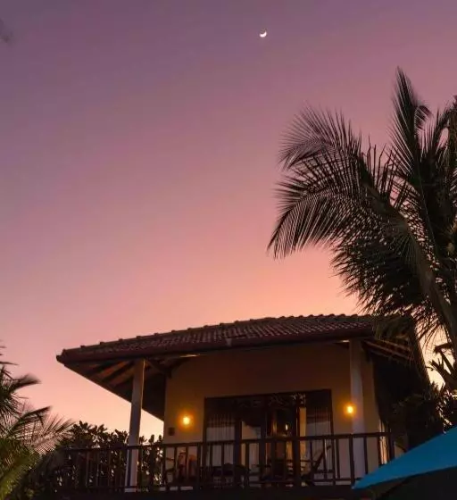 Hotelli Ananthaya Beach