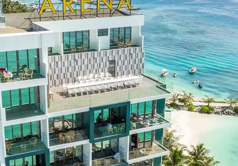 هتل Arena Beach