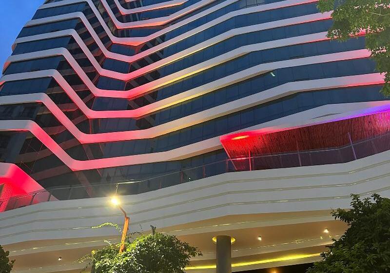 هتل Avatar Danang