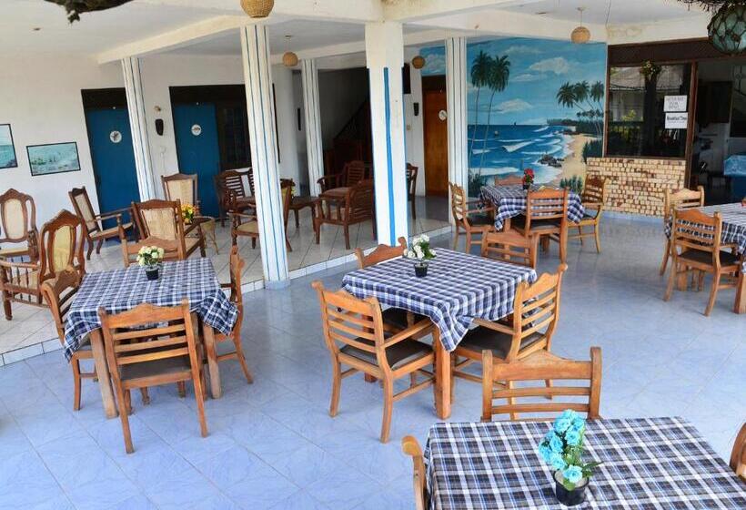 בית מלון כפרי Happy Tuna