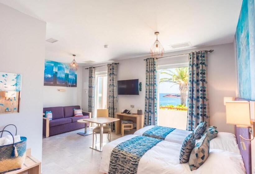 ホテル Les Flots Bleus