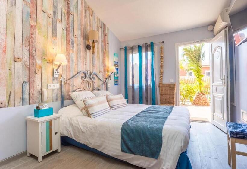 ホテル Les Flots Bleus