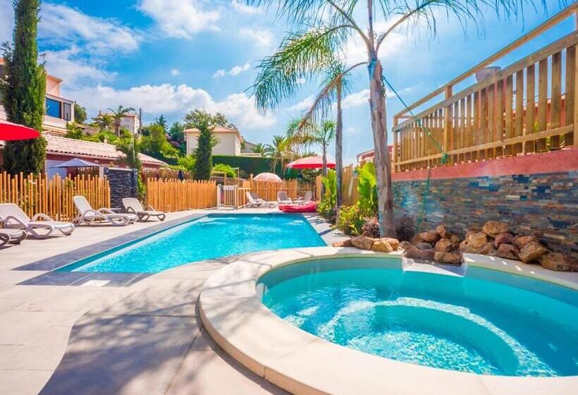 ホテル Les Flots Bleus