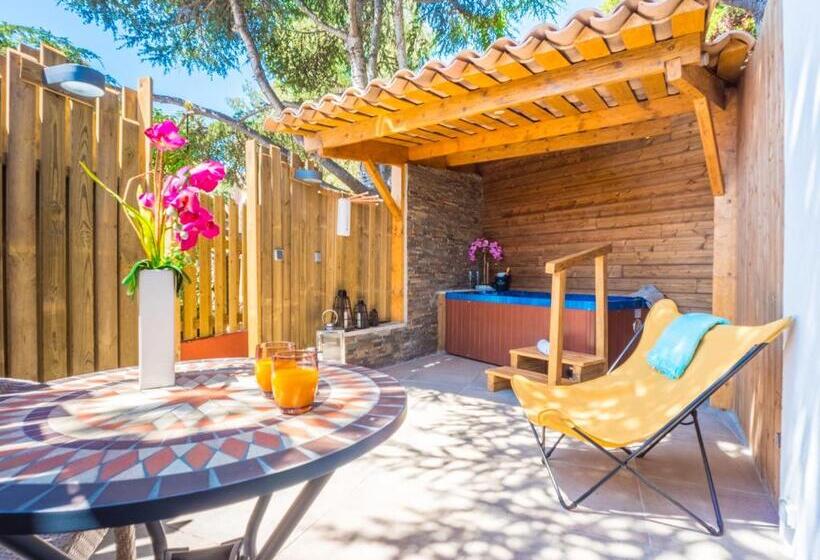 ホテル Les Flots Bleus