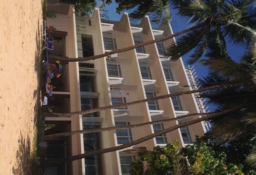 בית מלון כפרי Sayura Beach