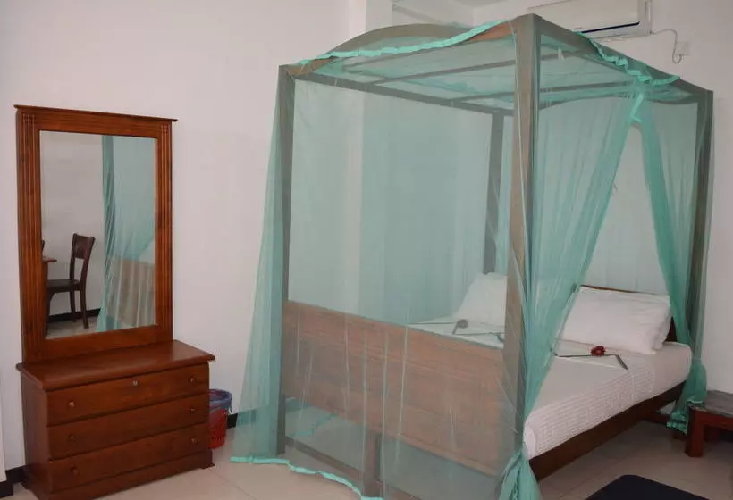 هتل Sayurima Tourist