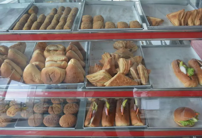 هتل Sayurima Tourist