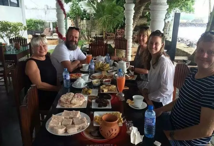 هتل Sayurima Tourist