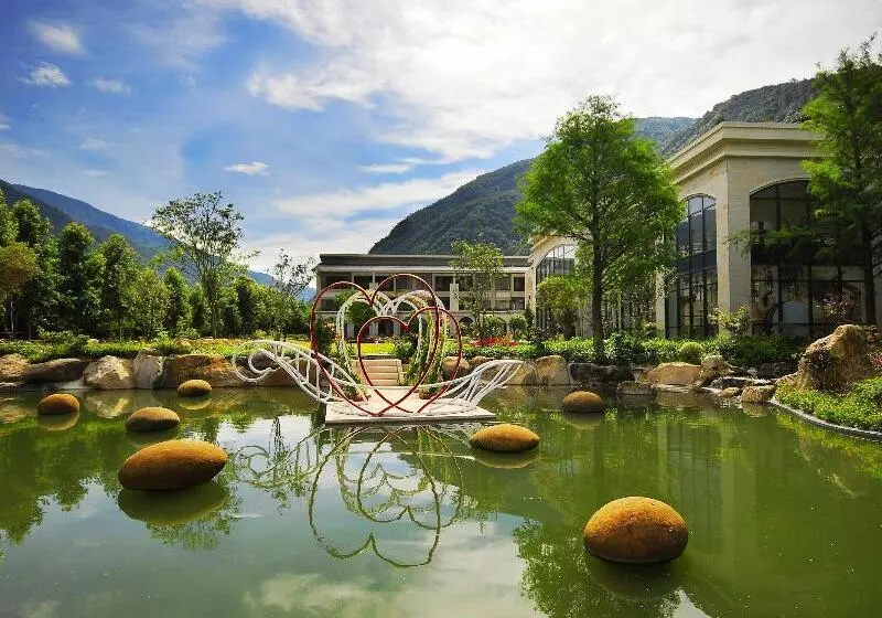 هتل Taiyi Red Maple Resort