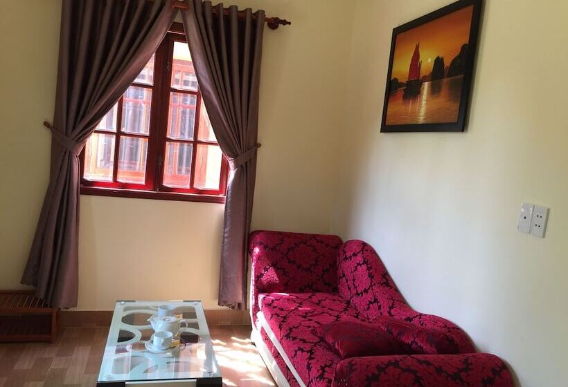 هتل Tina Bungalow