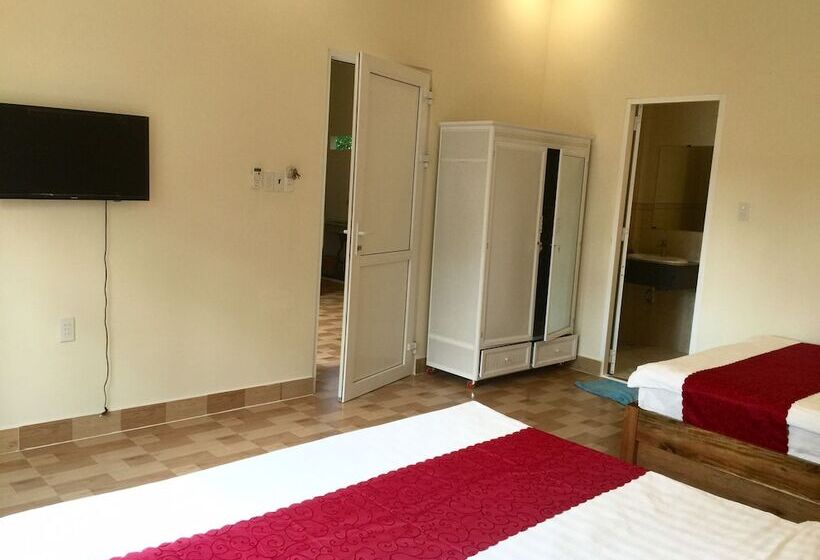 هتل Tina Bungalow