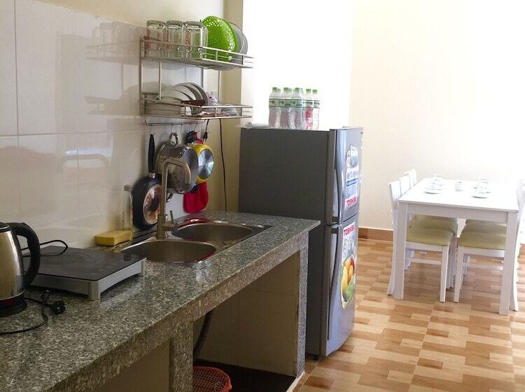 هتل Tina Bungalow