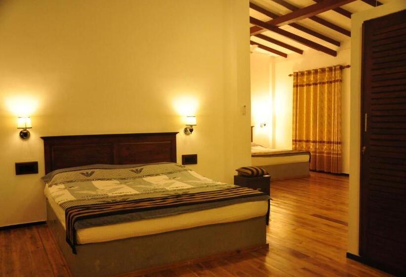 ペンション Asantha Guest House