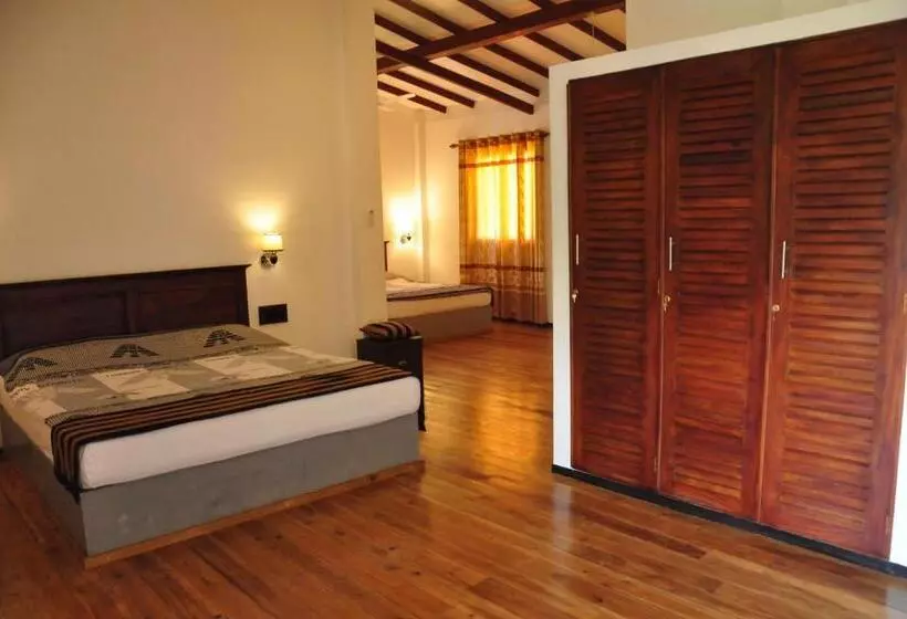 ペンション Asantha Guest House