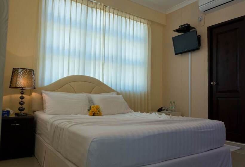 پانسیون Beach Palace