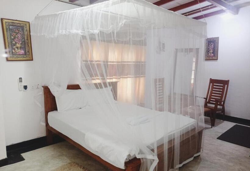 Пансион Sk House Resort Unawatuna