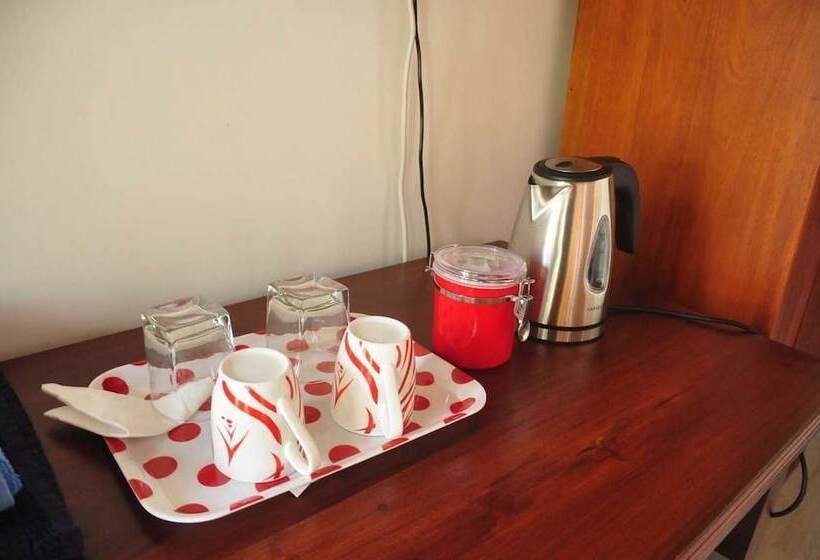 פנסיון Helis Place