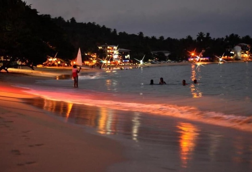 بنسيون Sea Song