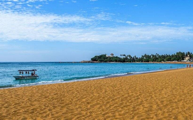 بنسيون Sea Song