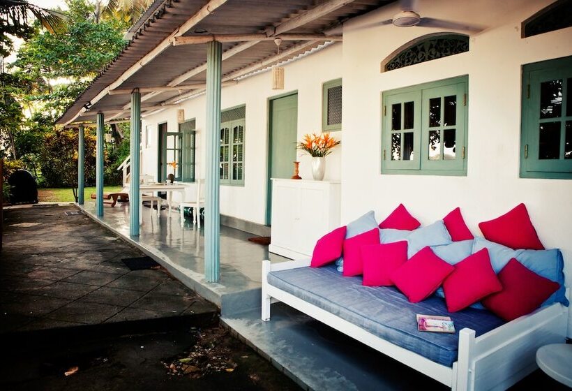 פנסיון Talalla Bay Beach