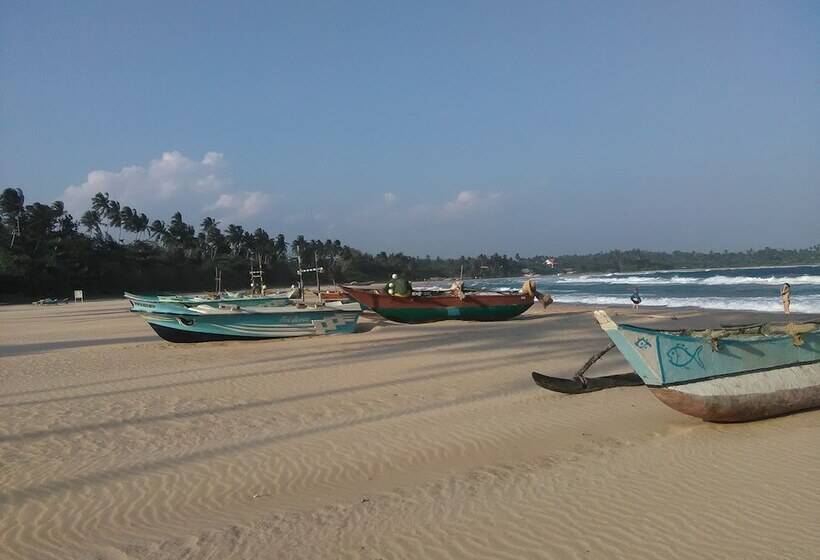 פנסיון Talalla Bay Beach