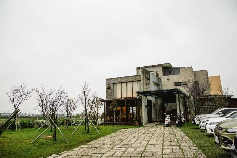 輕塵別院serenegray B&b