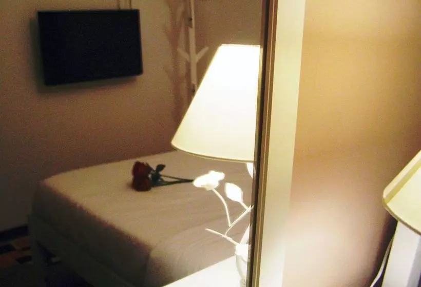 St Hostel