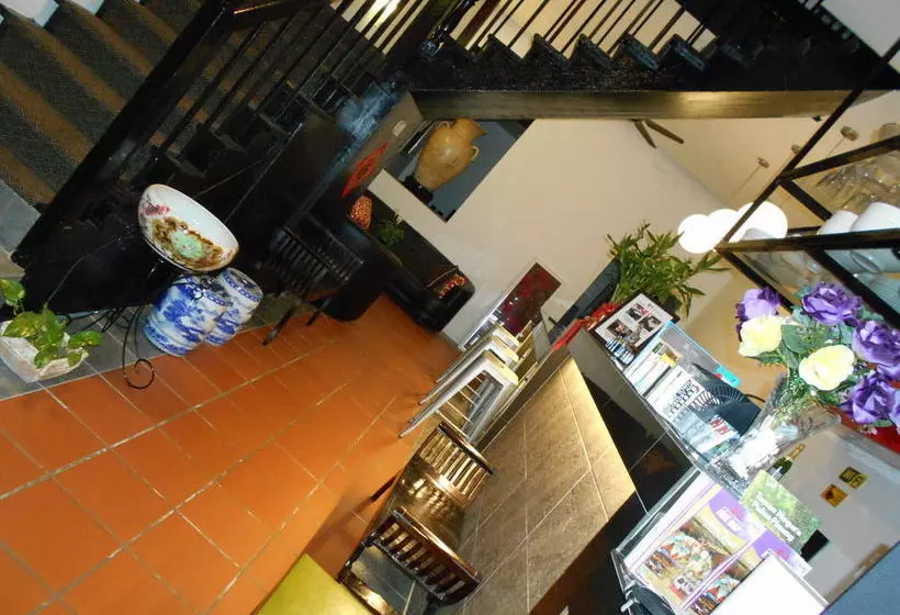 St Hostel