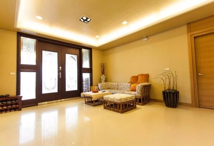 Zhuyuan Ju B&b