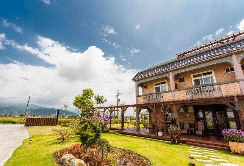 Zhuyuan Ju B&b