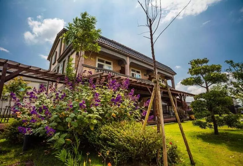 Zhuyuan Ju B&b