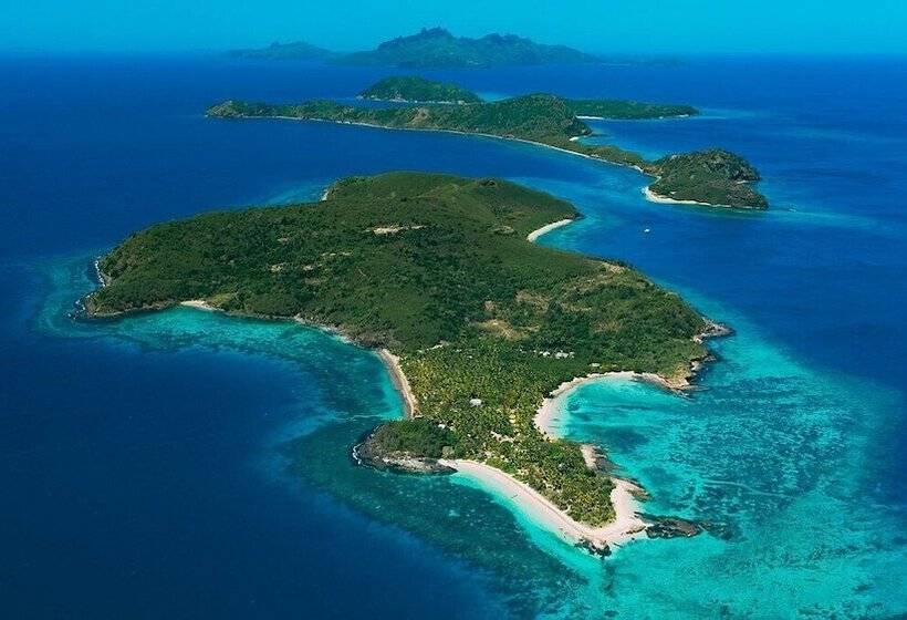 Barefoot Manta Island Resort