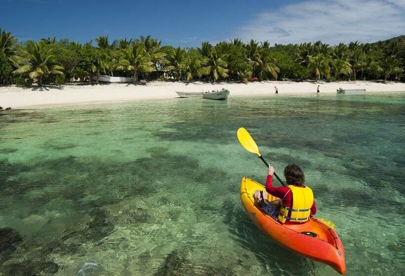 Barefoot Manta Island Resort