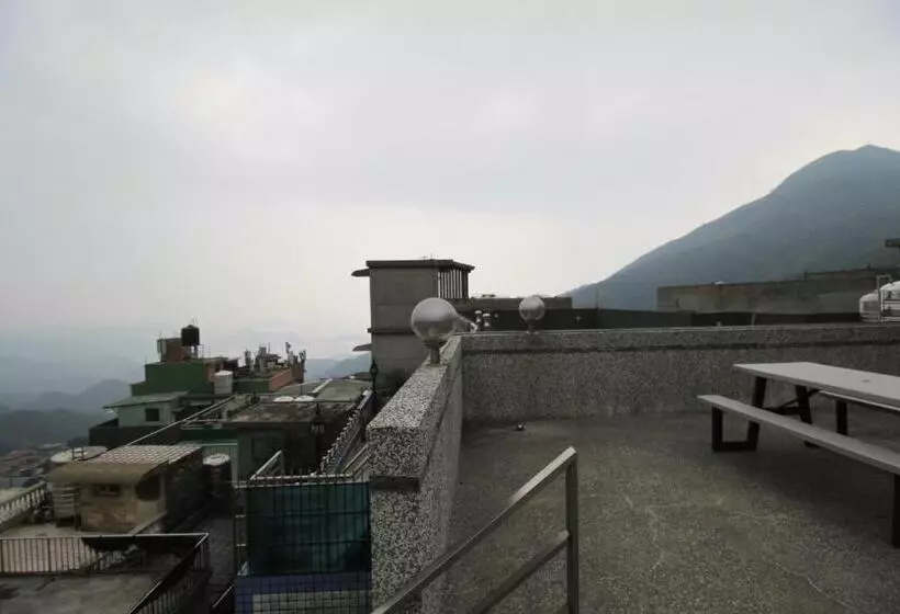 تختخواب و صبحانه He Feng Xiao Zhu